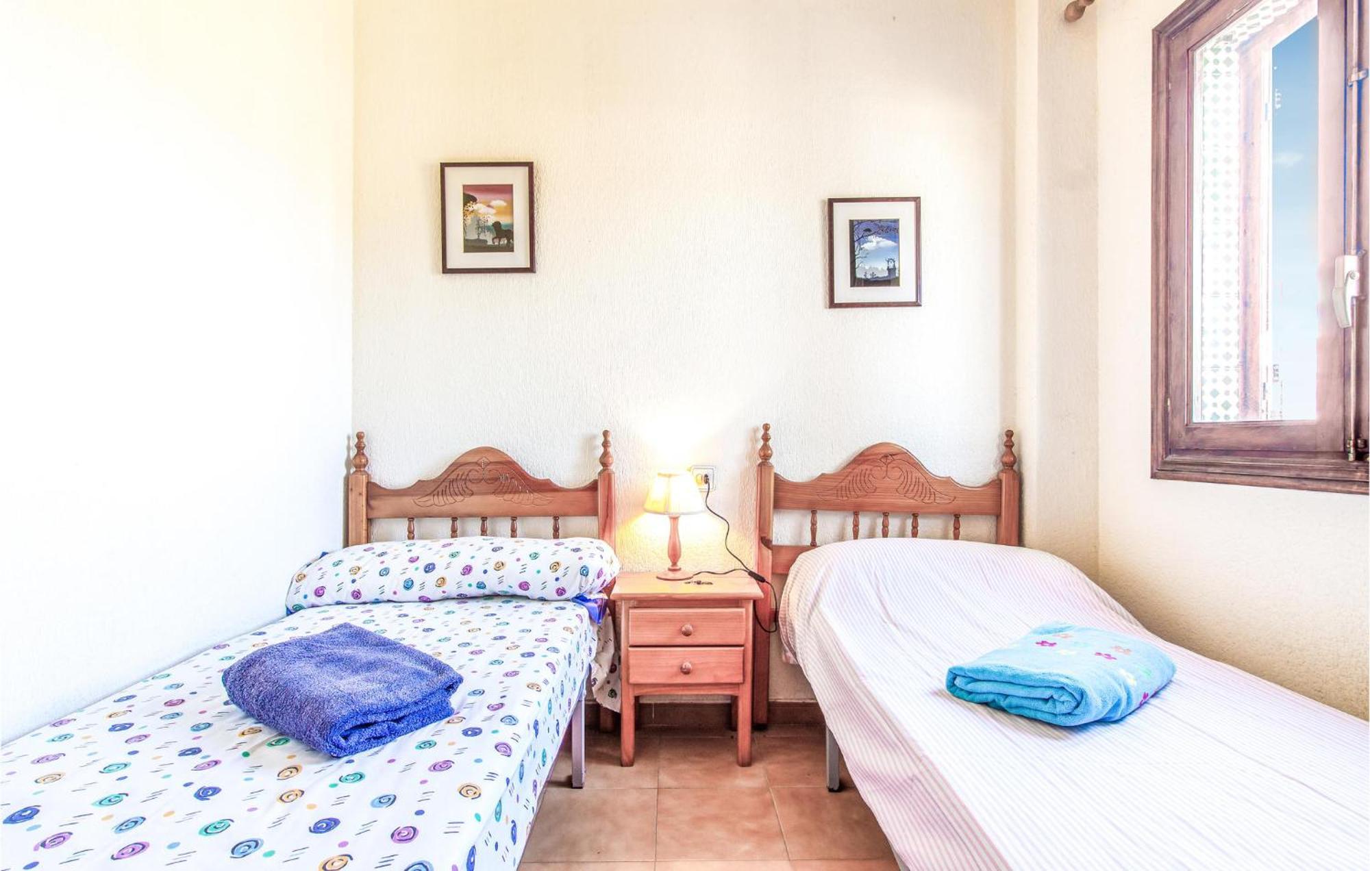 Lovely Home In Santa Pola With Kitchen Eksteriør bilde